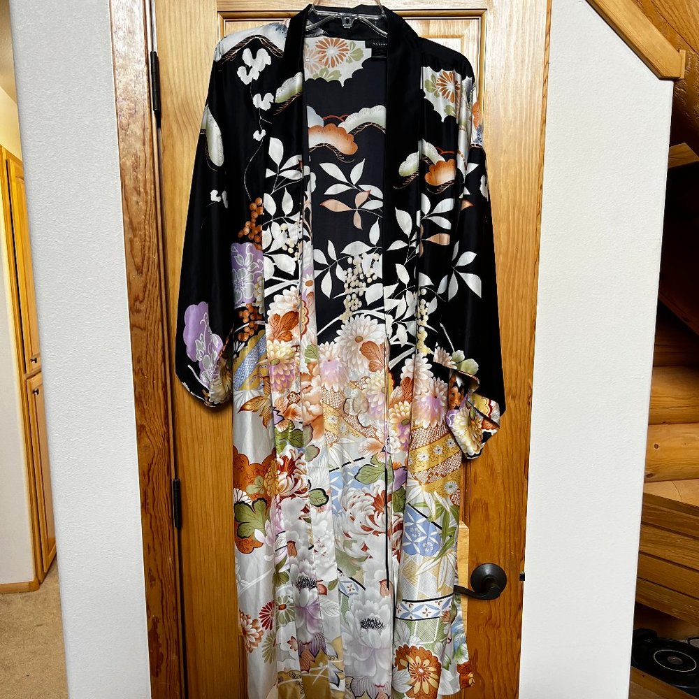 Natori Couture Floral  "Kimono" Inspired Robe, Size M